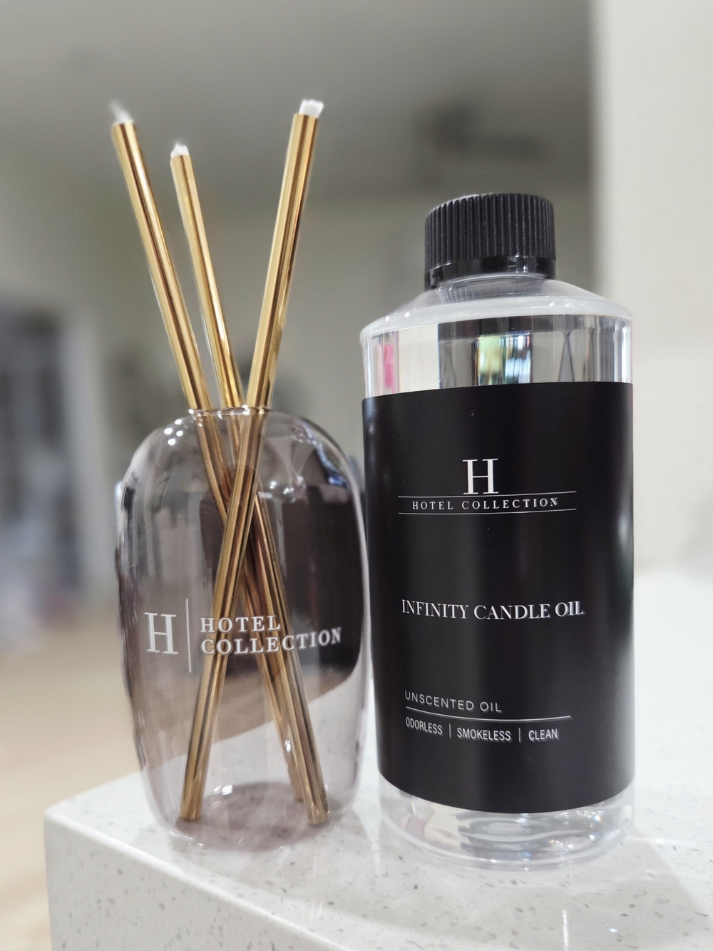 Hotel Collection Infinity Candle Oil with Glass Reed Diffuser - Black & Clear - Picture 2 of 4